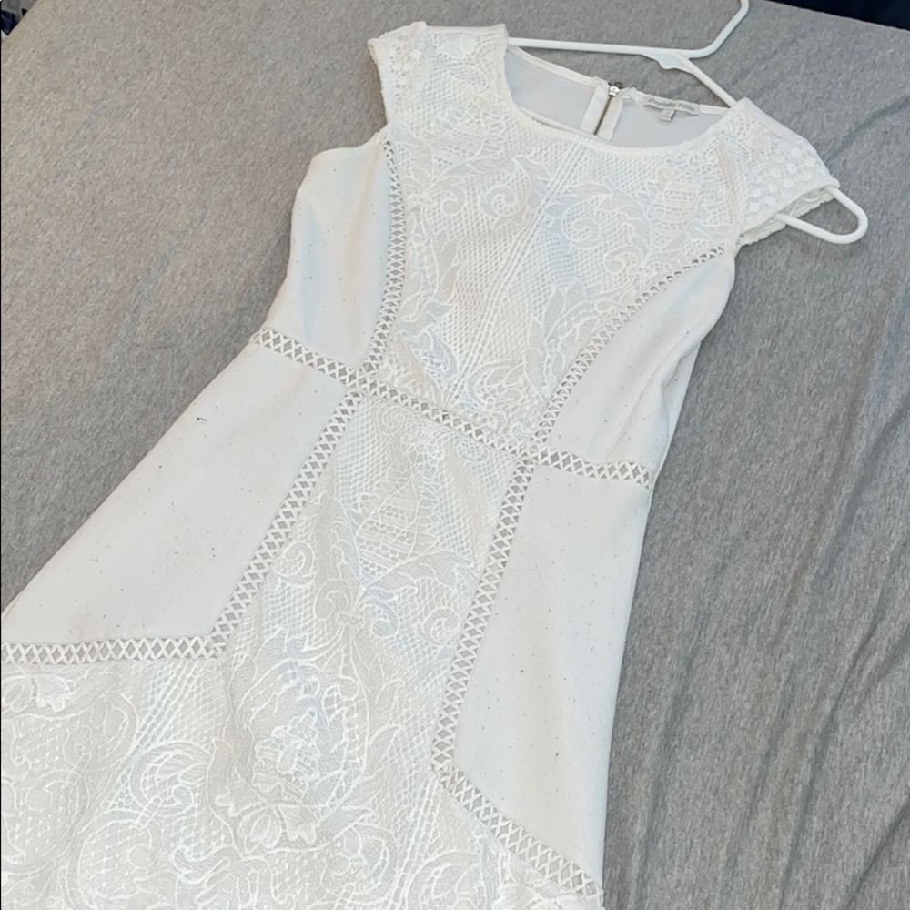White tight body dress